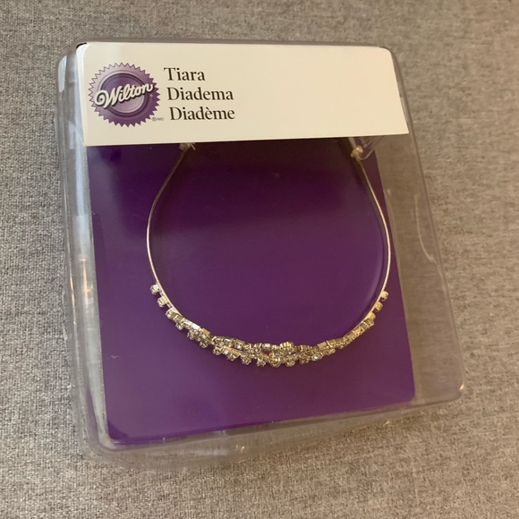 Tiara - Picture 6 of 6